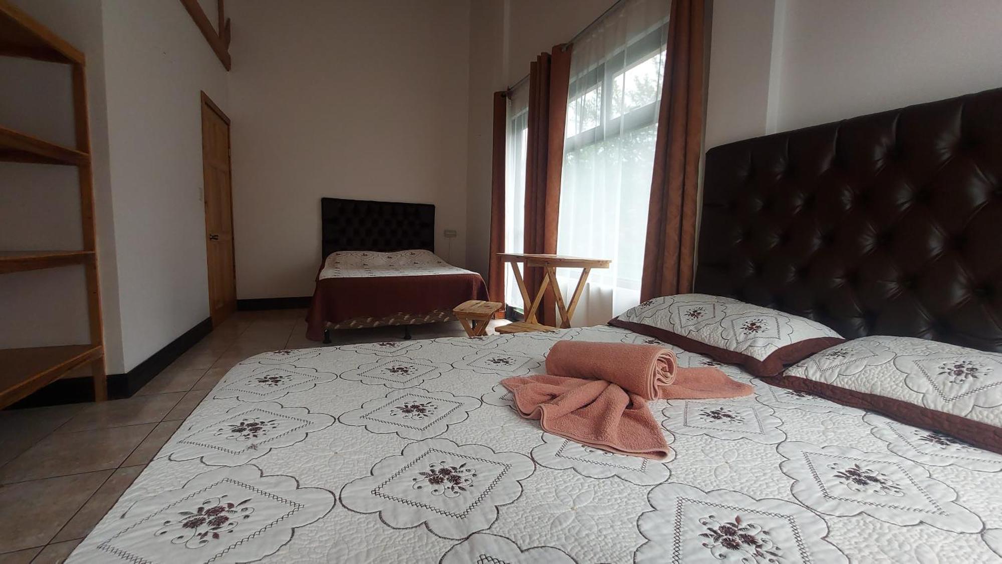 Alisson Hotel Y Restaurant Monteverde Dış mekan fotoğraf