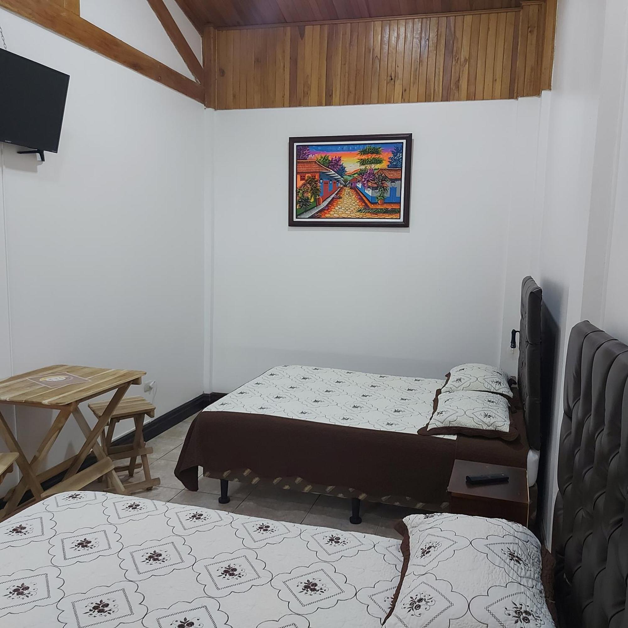 Alisson Hotel Y Restaurant Monteverde Dış mekan fotoğraf