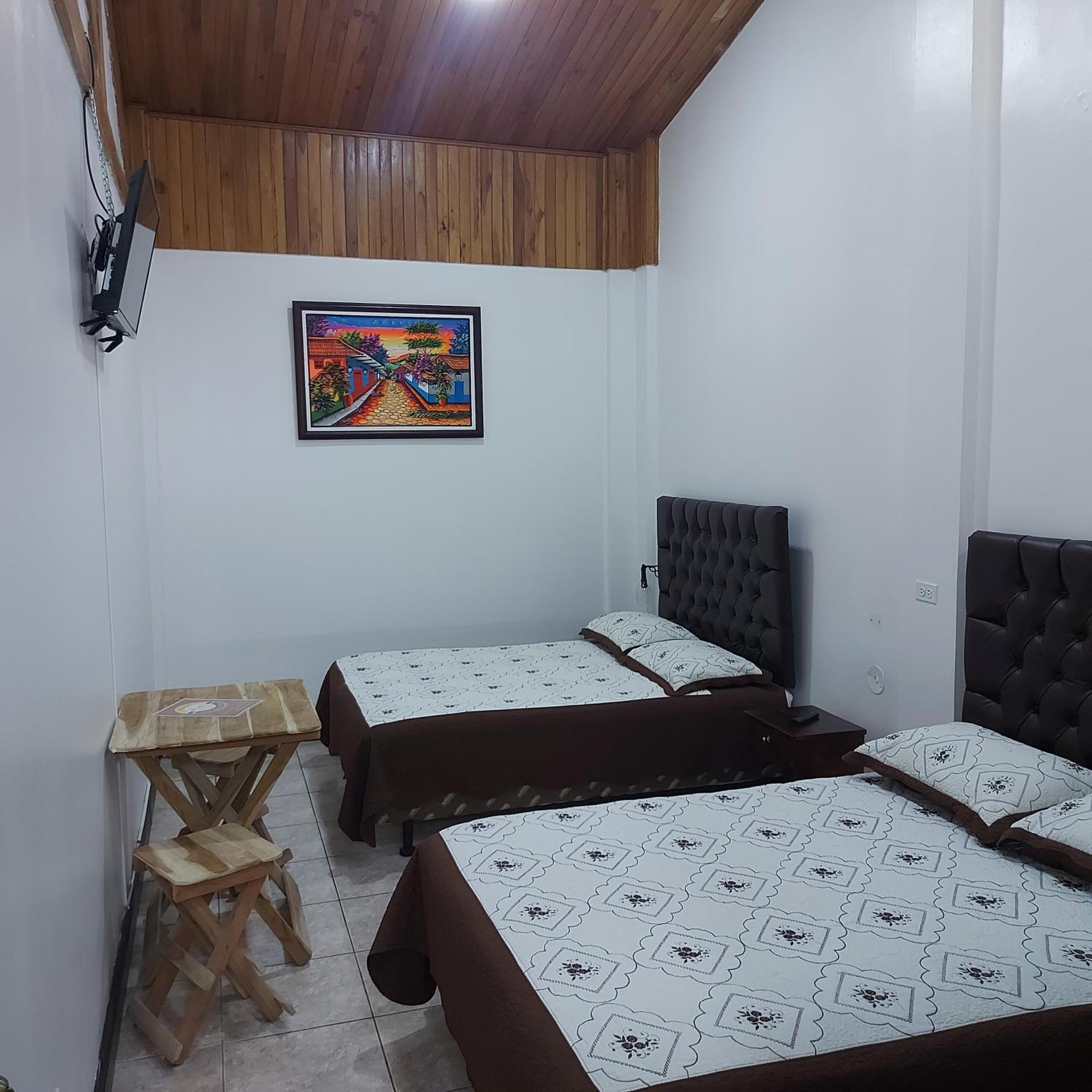 Alisson Hotel Y Restaurant Monteverde Dış mekan fotoğraf